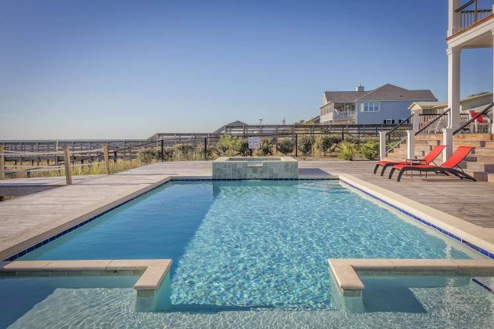 Pose carrelage sol piscine Idron terrasse