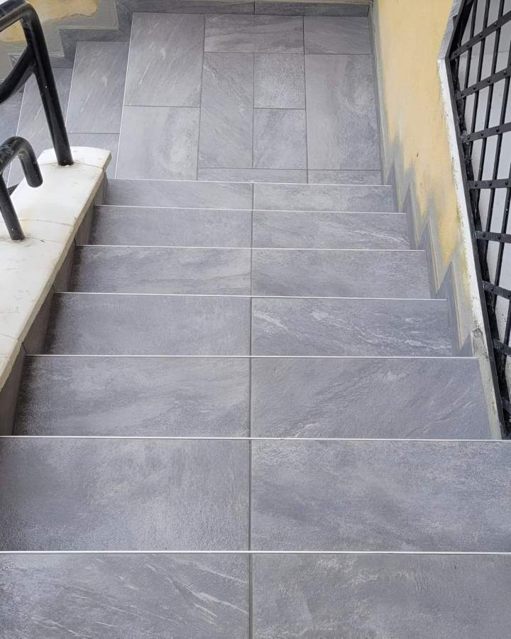 Escalier en carreau Pau